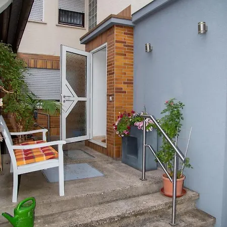 Apartmán Im Dornroeschendorf *