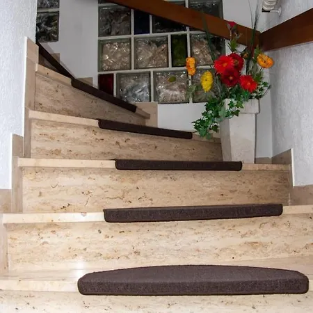 Im Dornroeschendorf * Dörrenbach