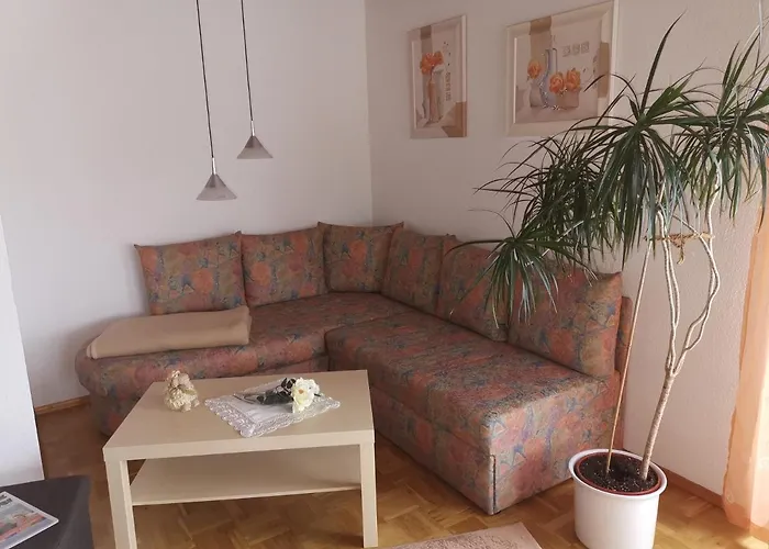 Im Dornroeschendorf 公寓 *