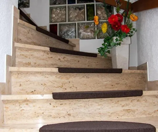 Im Dornroeschendorf * Dörrenbach